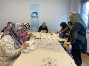 �cretsiz meslek ve sanat e�itimi